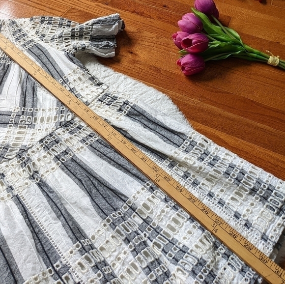 ANTHROPOLOGIE ett:twa striped eyelet romper 2 small - Picture 14 of 16